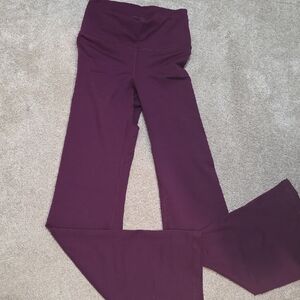 Fleo Plum Flare Legging